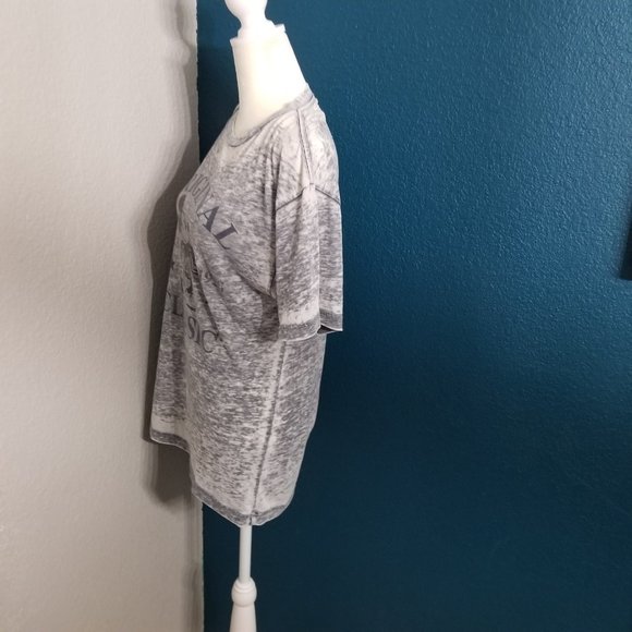 DISNEY PARK Authentic Mickey Mouse T-shirt - Picture 2 of 10